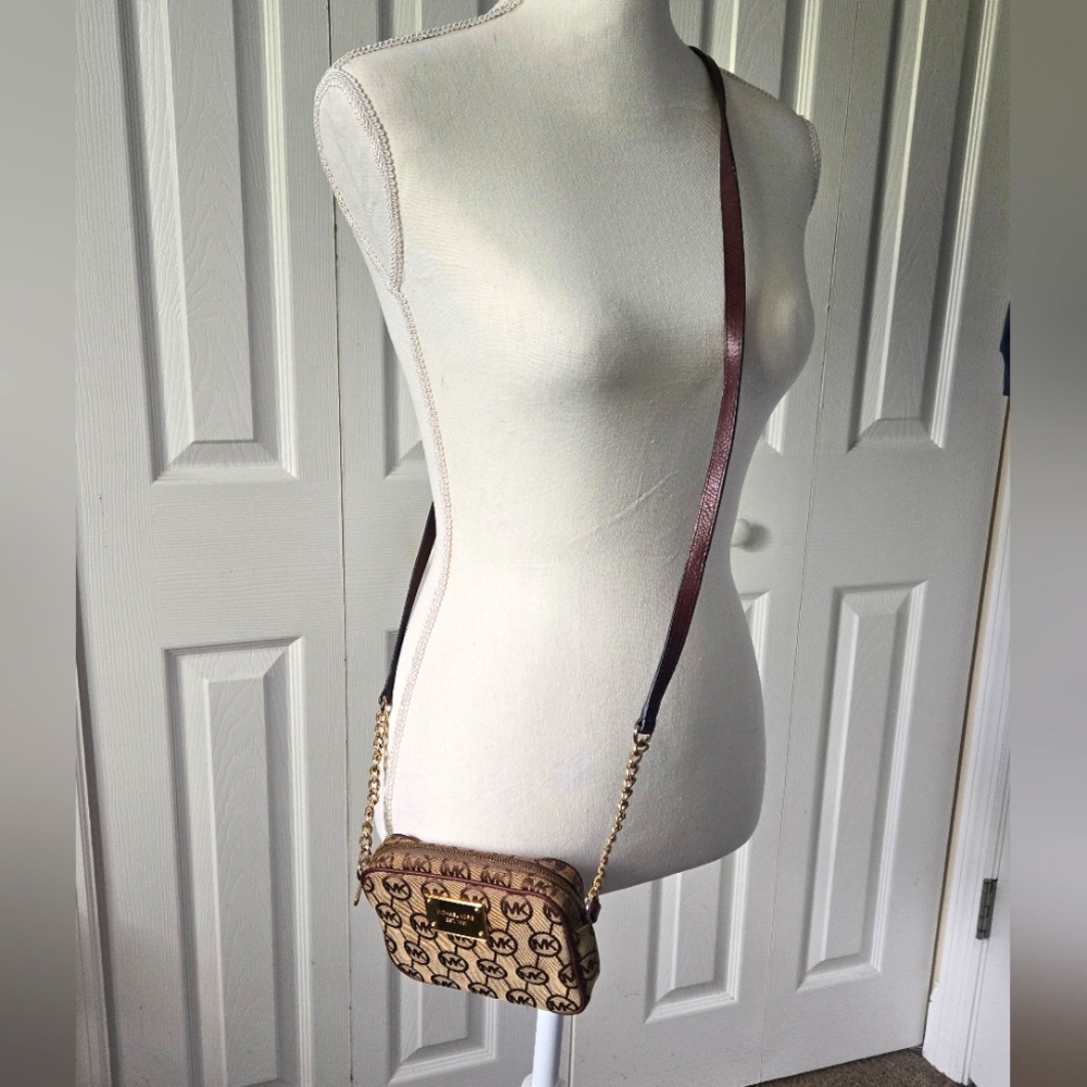 Michael kor's Cossbody Bag - Picture 4 of 7